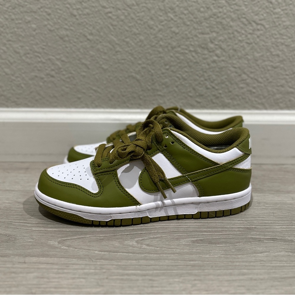 Nike Dunk Low - White/Pacific Moss